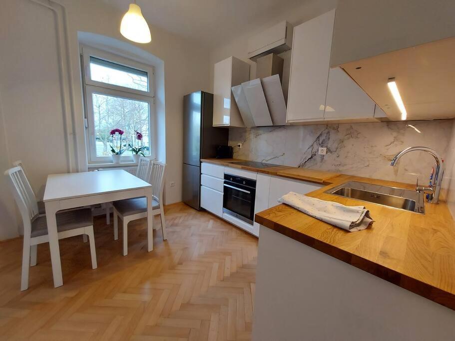 Apartment Bezigrad Ljubljana Extérieur photo